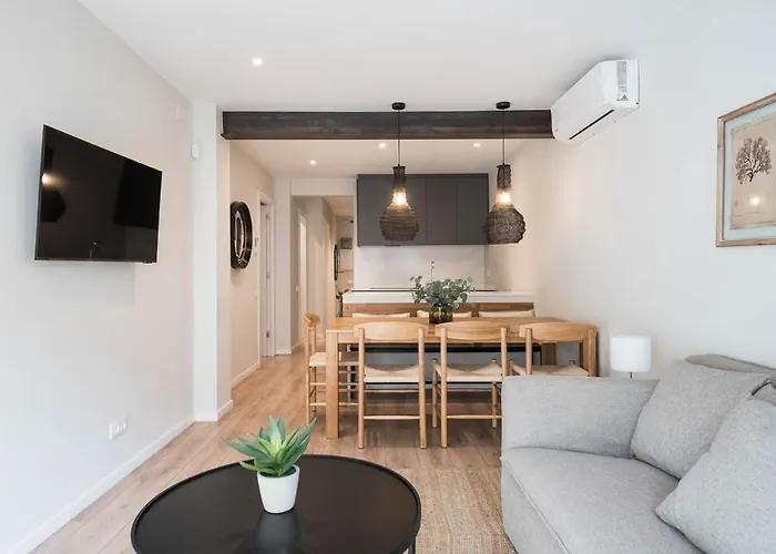 Style And Design In The Location, Eixample Apartamento