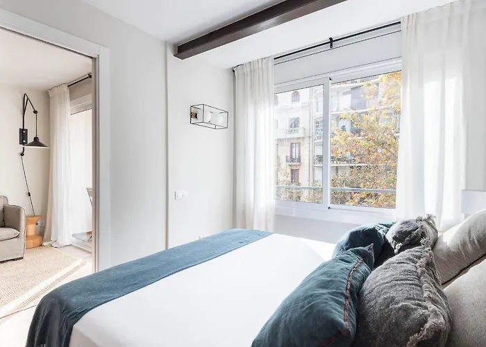 Style And Design In The Location, Eixample Apartment Barcelona